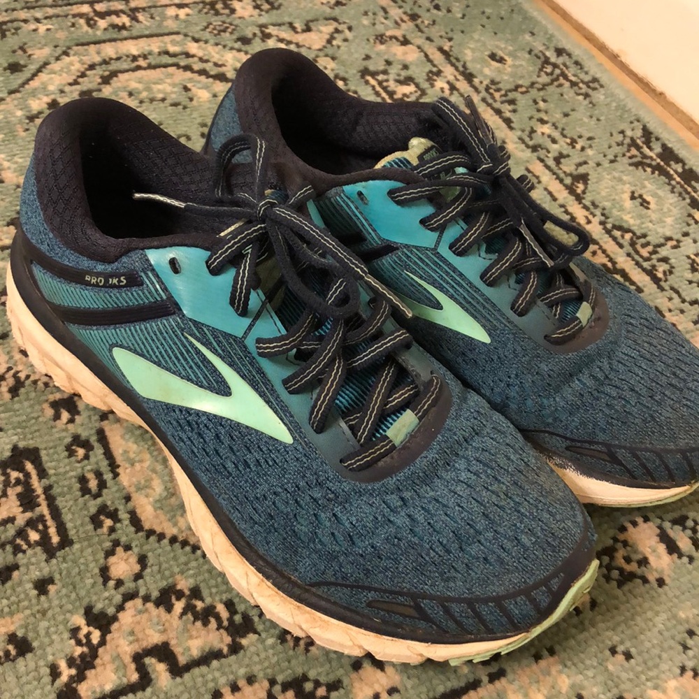 Brooks Adrenaline GTS 18